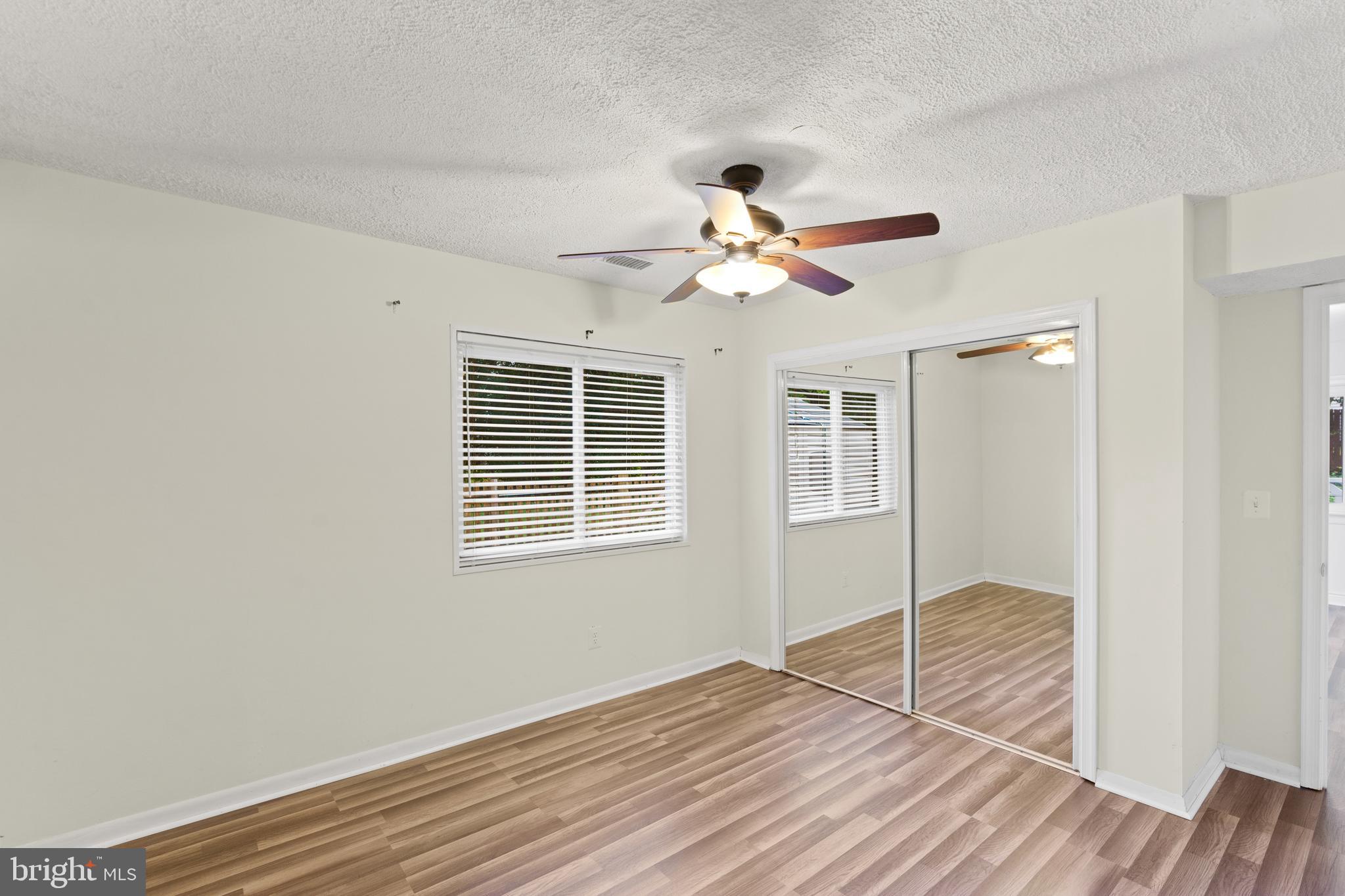 302 Lillard Road Sterling, VA 20164 - Photo 17 of 20