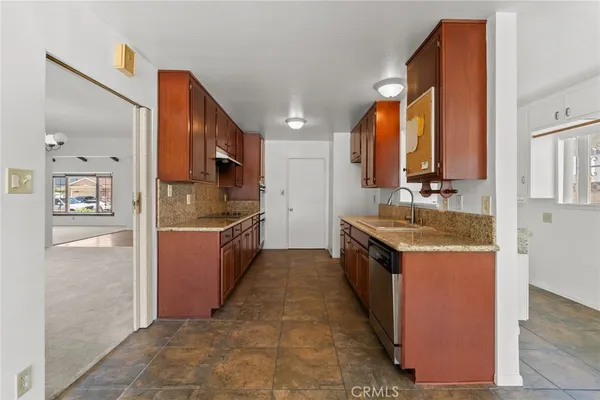 $948,000 | 620 Janetwood Drive, Oxnard, CA 93030