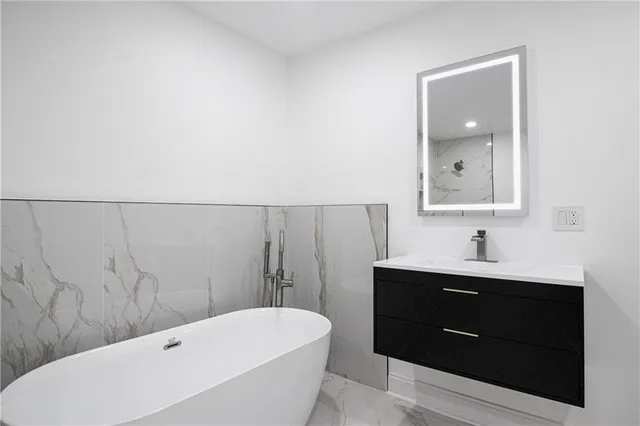 $215,000 | 644 West 5th Street, Laplace, LA 70068