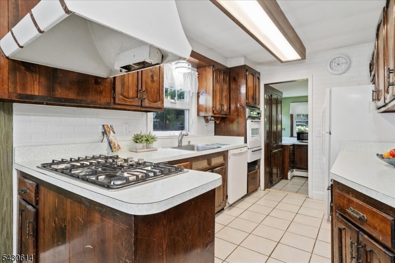 63 East Shore Road Denville, NJ 07834 - Photo 15 of 44