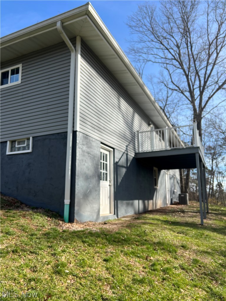 3010 Sealy Ridge Road Vincent, OH 45784 - Photo 3 of 18 Rear