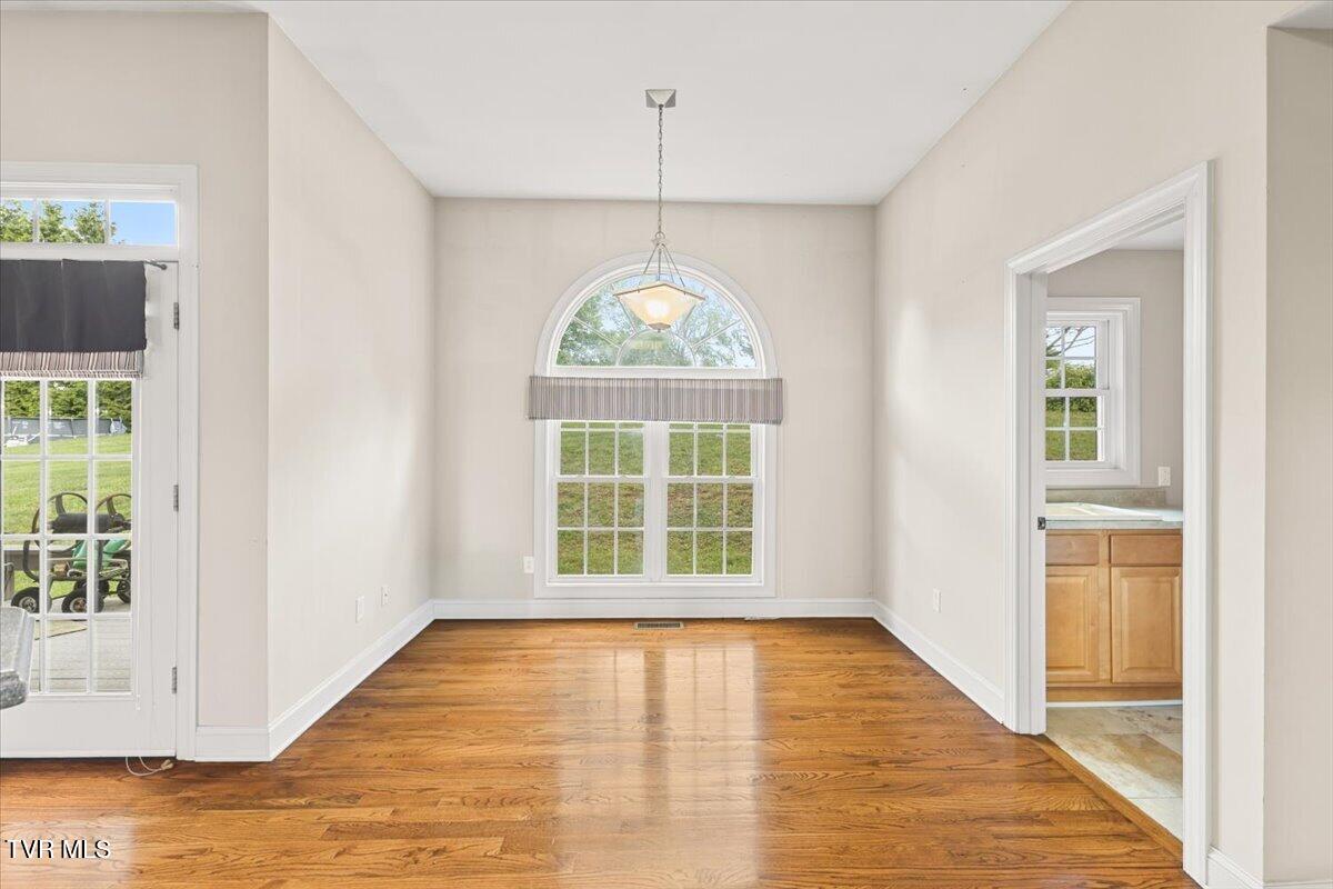 32582 Spring Crest Drive Glade Spring, VA 24340 - Photo 10 of 47 Breakfast Nook