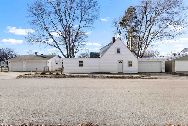 $165,000 | 744 Drexel Boulevard, Machesney Park, IL 61115