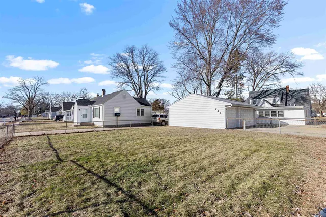 $165,000 | 744 Drexel Boulevard, Machesney Park, IL 61115