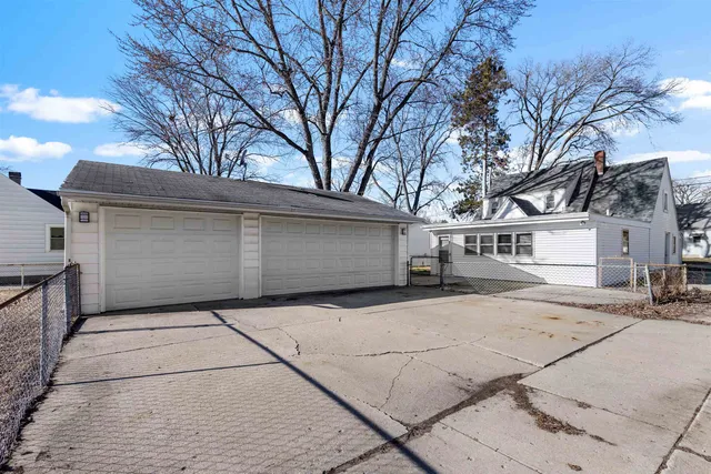 $165,000 | 744 Drexel Boulevard, Machesney Park, IL 61115