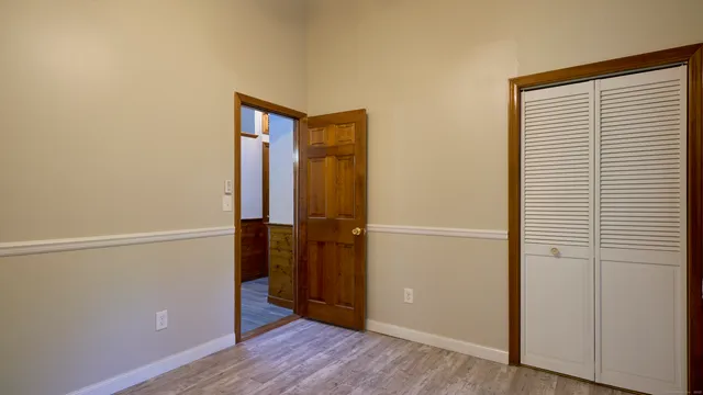 an empty room with windows