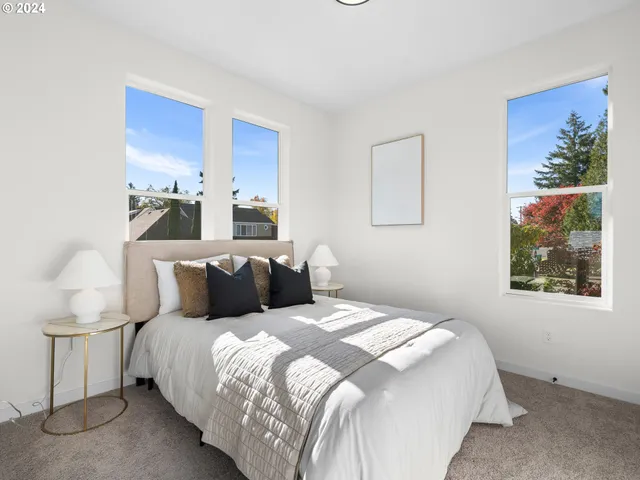 $309,900 | 2519 Northeast Killingsworth Street, Unit 1, Portland, OR 97211