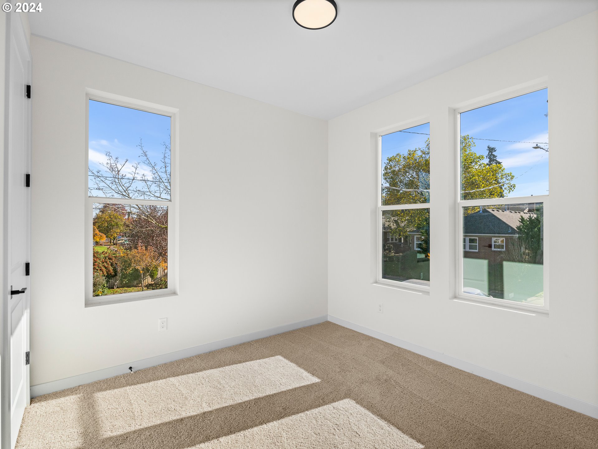 2519 Northeast Killingsworth Street, Unit 1 Portland, OR 97211 - Photo 15 of 16