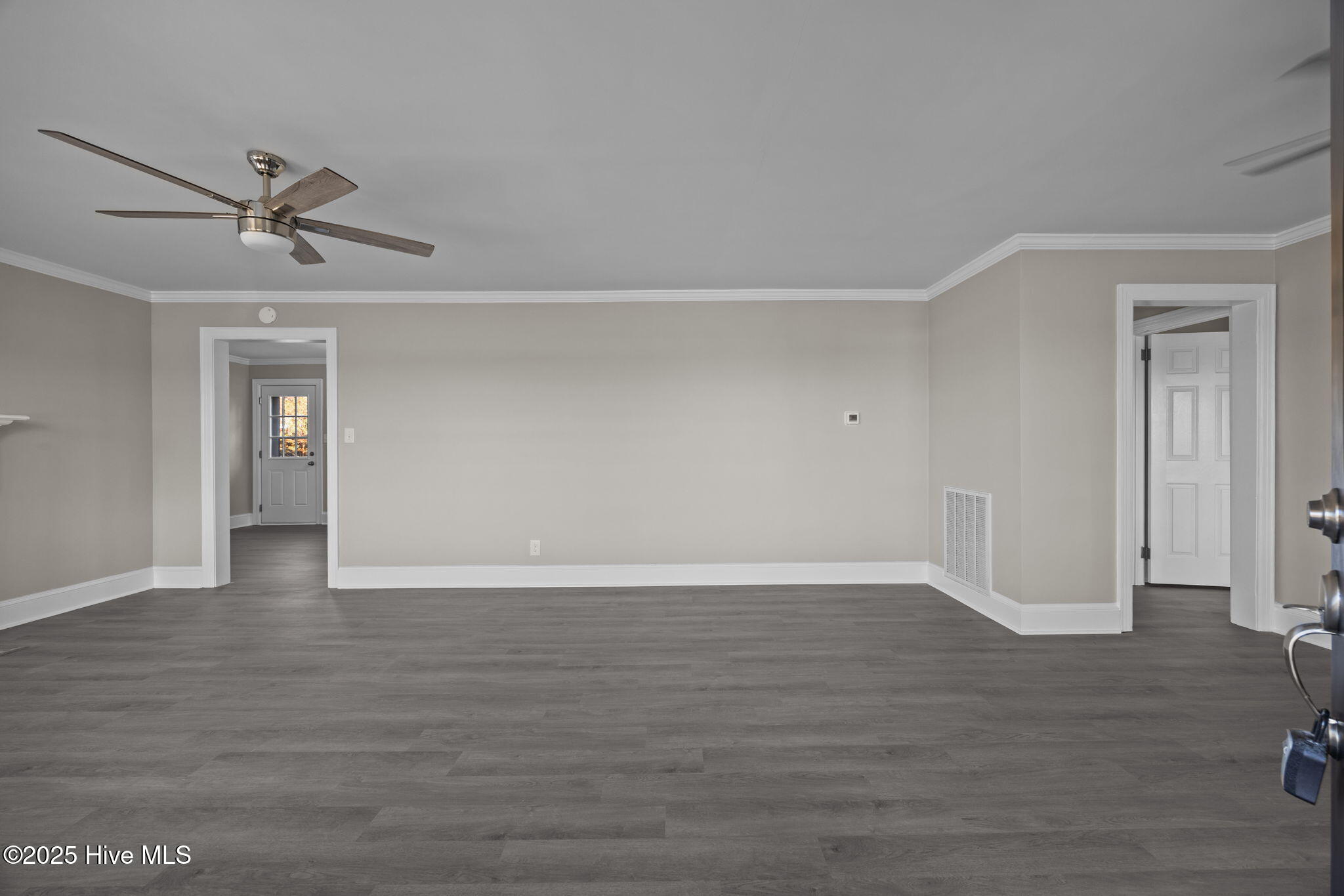 10827 County Home Road Ayden, NC 28513 - Photo 20 of 55 20-web-or-mls-IMG_2044