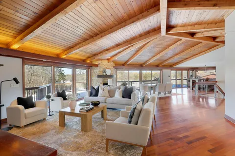 $2,495,000 | 505 South Willow Drive, Orono, MN 55356