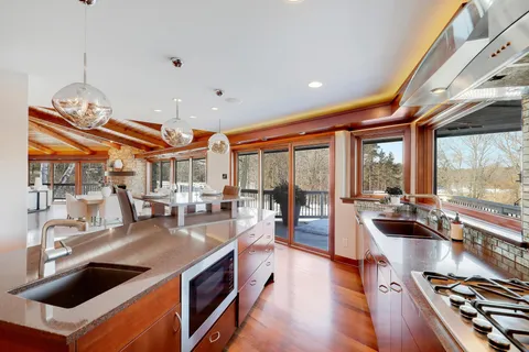 $2,495,000 | 505 South Willow Drive, Orono, MN 55356