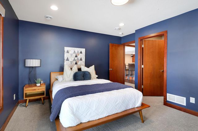 $2,495,000 | 505 South Willow Drive, Orono, MN 55356