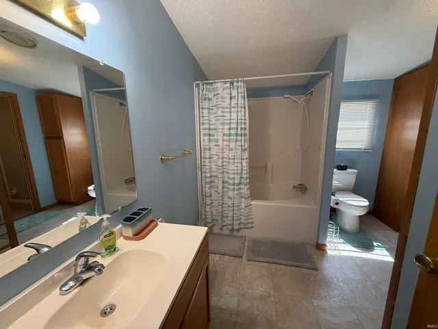 $84,500 | 3015 Benjamin Lane, Vincennes, IN 47591