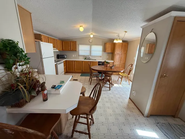 $84,500 | 3015 Benjamin Lane, Vincennes, IN 47591