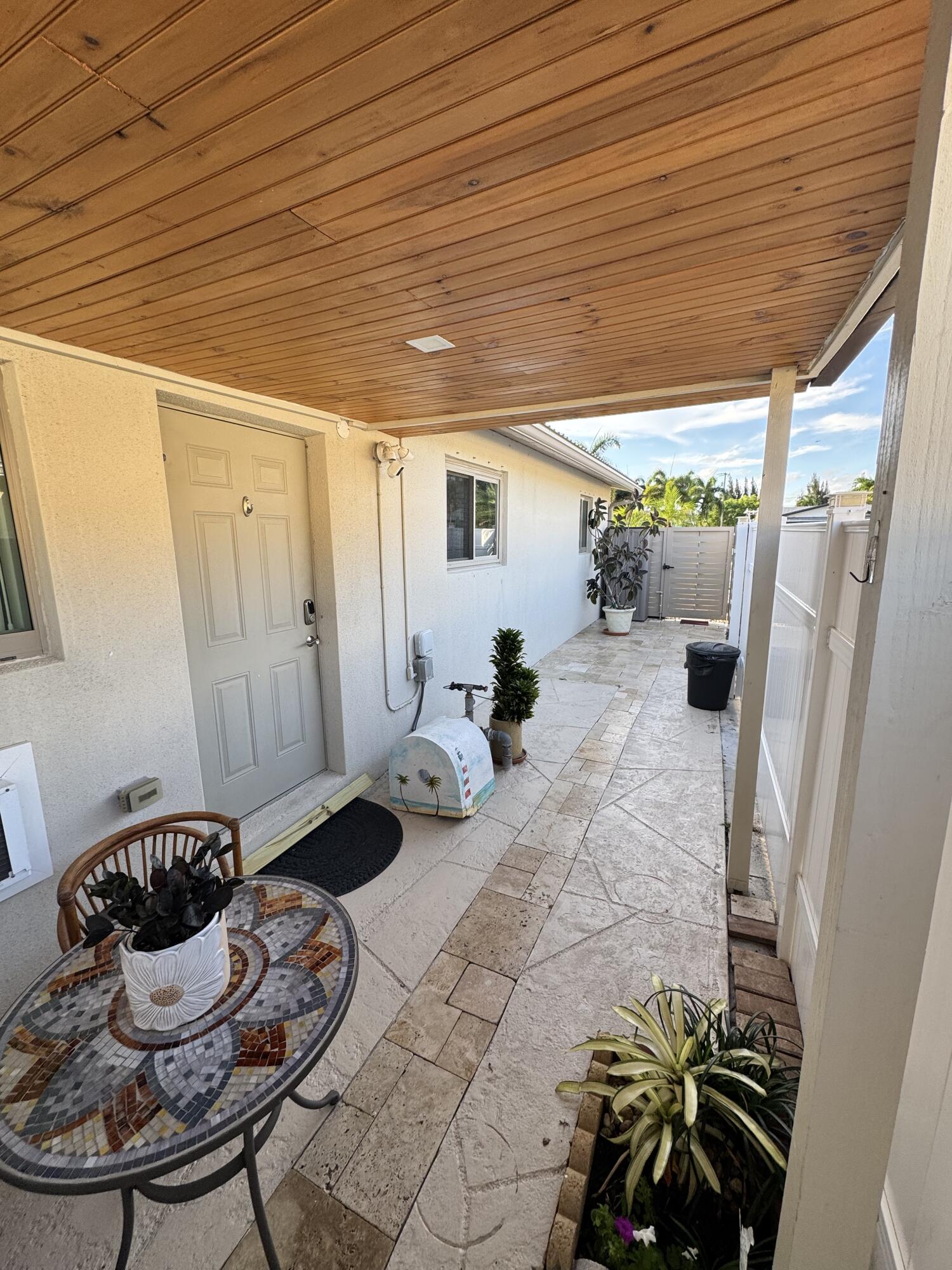 2664 Exuma Road West Palm Beach, FL 33406 - Photo 2 of 7 IMG_4698