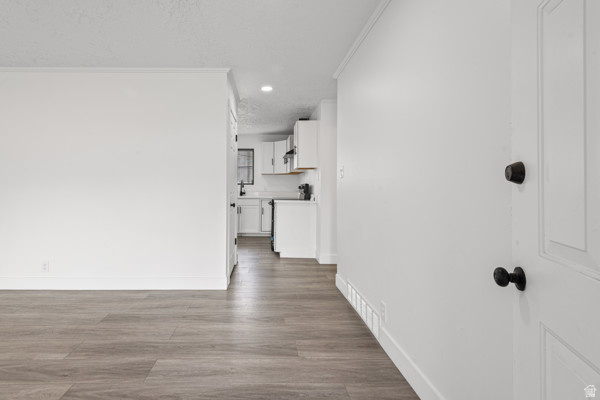 1016 South 400 West Bountiful, UT 84010 - Photo 5 of 43