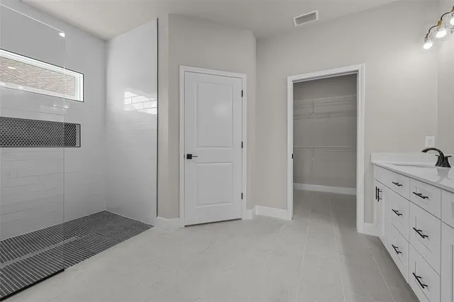 a view of bathroom with shower