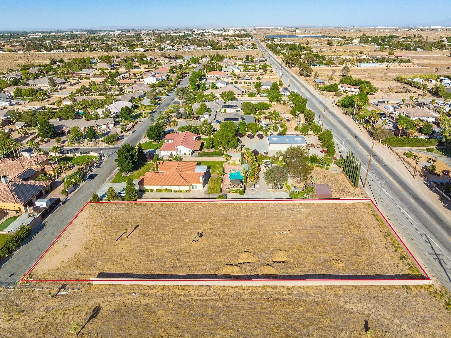 Desert Rose Drive Lancaster, CA 93536 - Photo 4 of 8 view of city