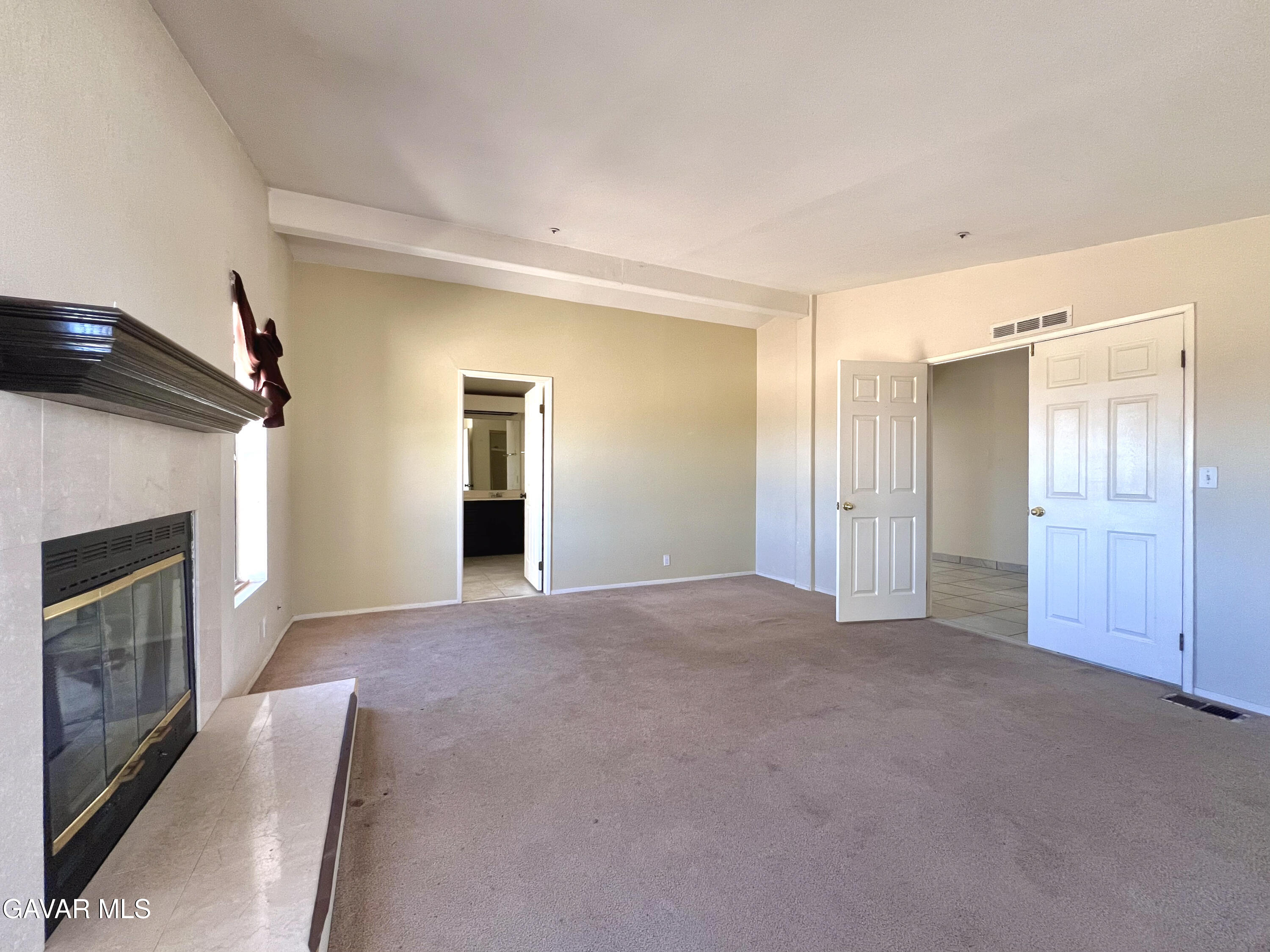 21925 Fort Tejon Road Llano, CA 93544 - Photo 8 of 21 21925 FT Listing Photos-19