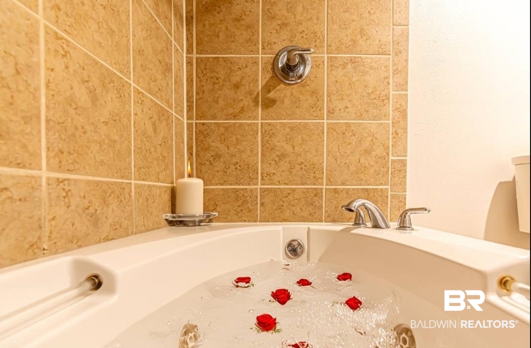 27800 Canal Road, Unit 212 Orange Beach, AL 36561 - Photo 29 of 43 Full bath featuring a bath
