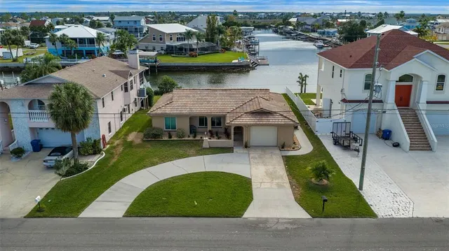 $2,500 | 3476 Gulfview Drive, Hernando Beach, FL 34607