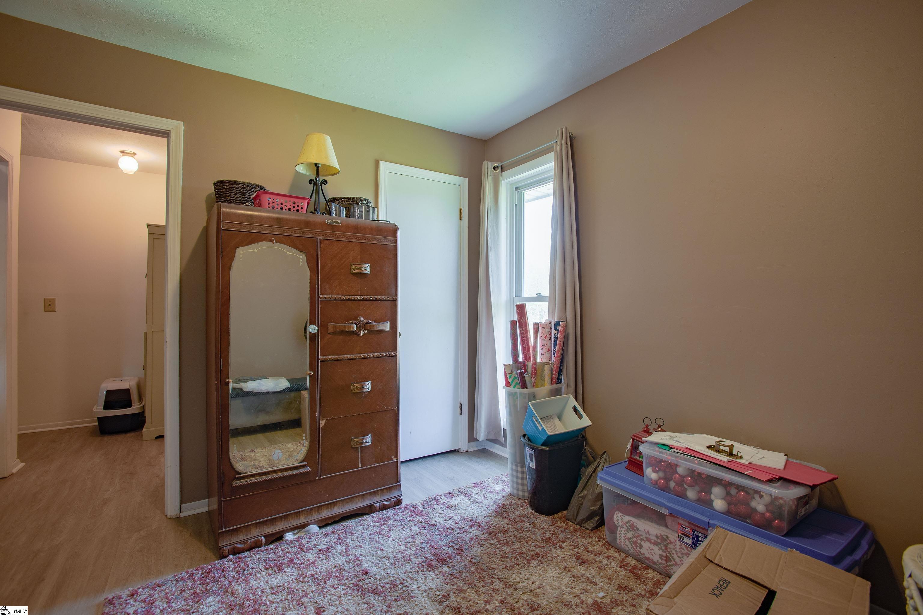 4041 North Highway 101 Greer, SC 29651 - Photo 22 of 28