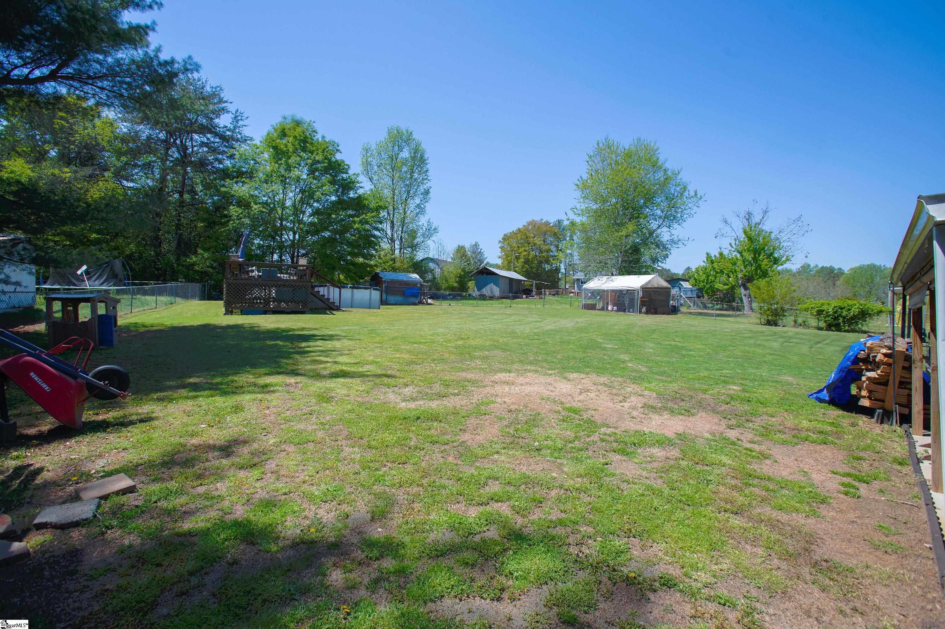 4041 North Highway 101 Greer, SC 29651 - Photo 25 of 28