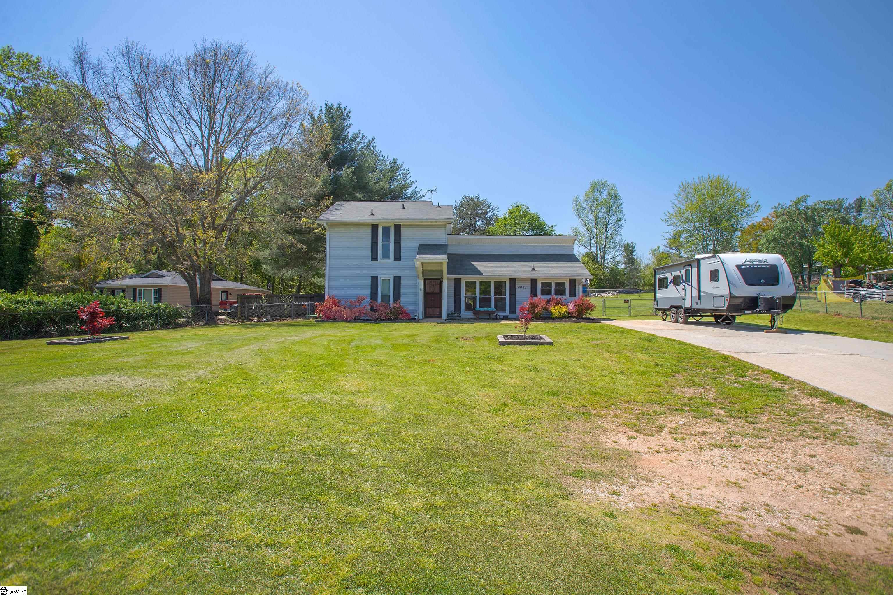 4041 North Highway 101 Greer, SC 29651 - Photo 3 of 28