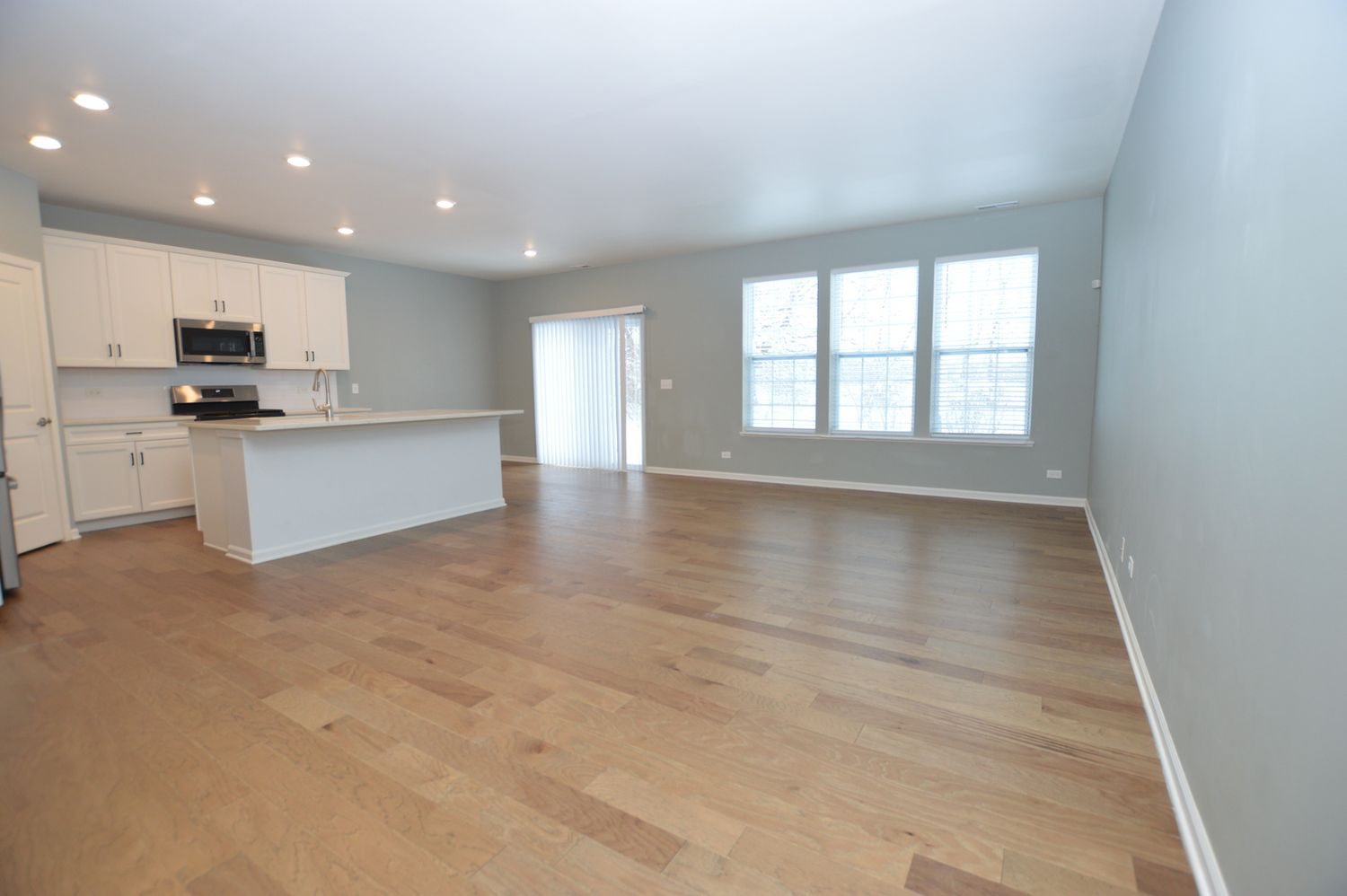 1029 Draper Road McHenry, IL 60050 - Photo 3 of 30