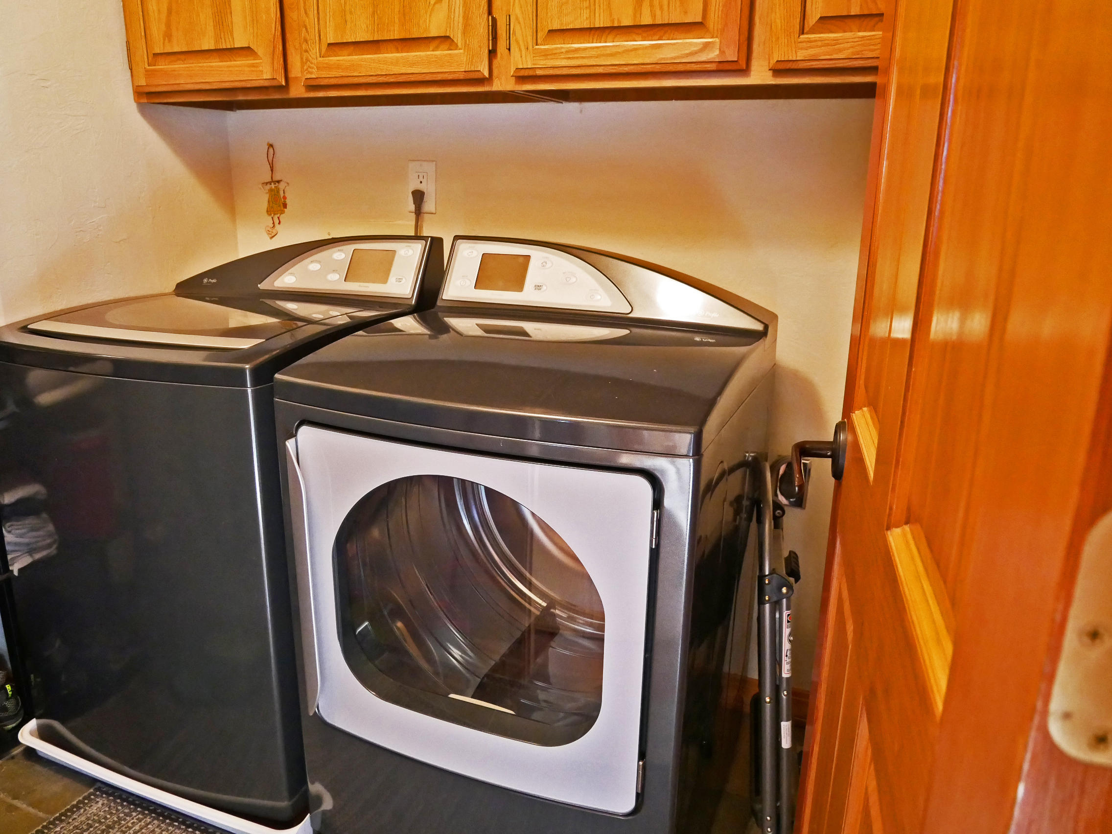 435 Juniper Road North Ridgway, CO 81432 - Photo 36 of 38 Main Level Laundry