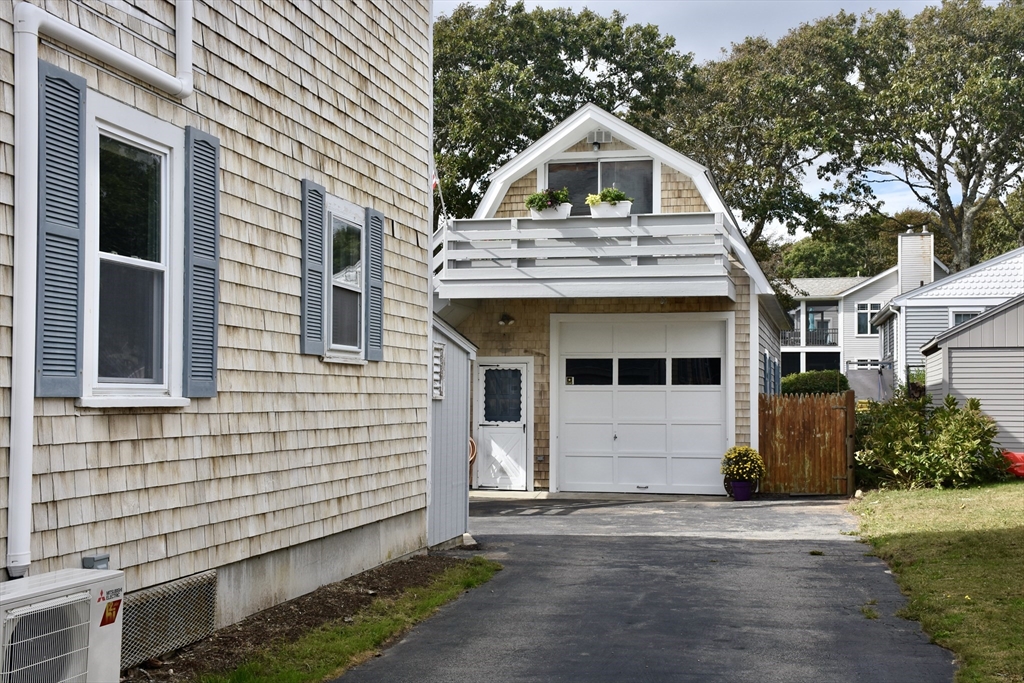 6 Gull Island Road Fairhaven, MA 02719 - Photo 3 of 42 Gallery Image 3