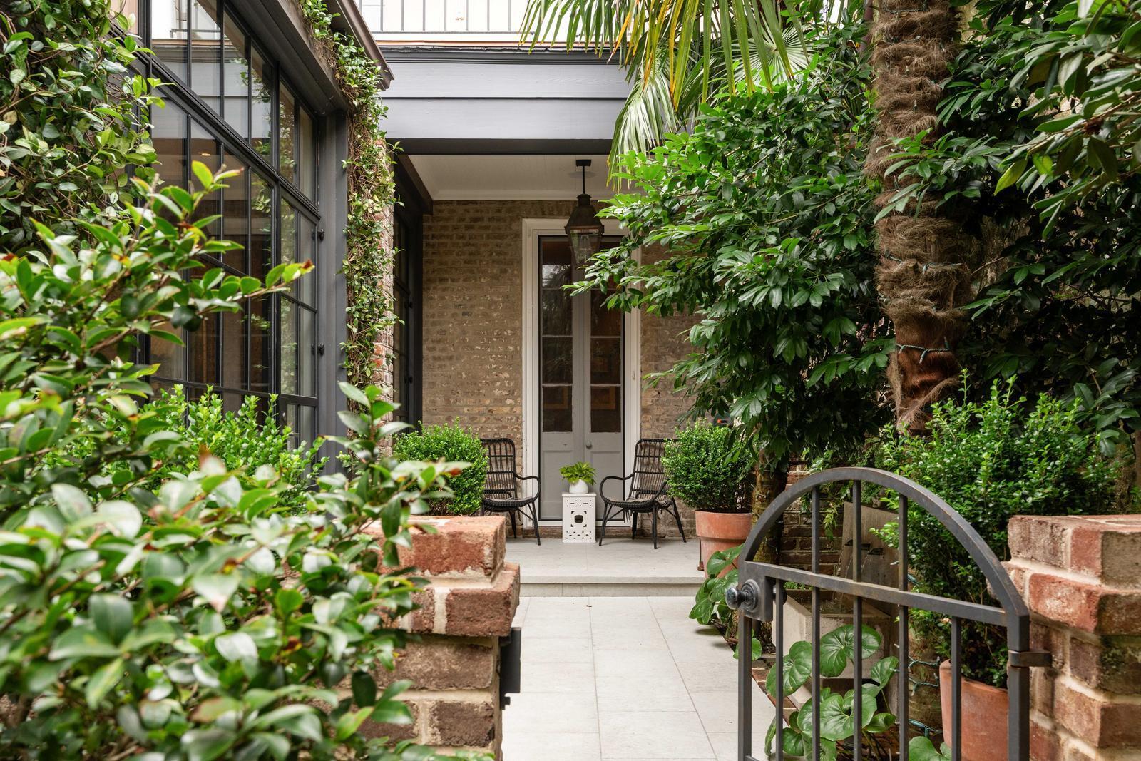 55 East Bay Street Charleston, SC 29401 - Photo 75 of 96 Kitchen Courtyard