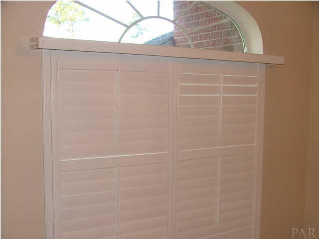 4851 Ribault Lane Milton, FL 32570 - Photo 4 of 20 Front Windows/ Shutters