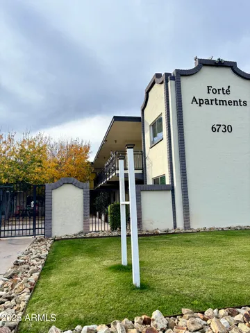 $1,349 | 6730 North 17th Avenue, Unit 204, Phoenix, AZ 85015