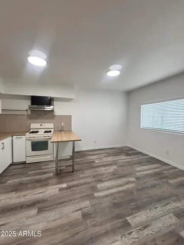 $1,349 | 6730 North 17th Avenue, Unit 204, Phoenix, AZ 85015