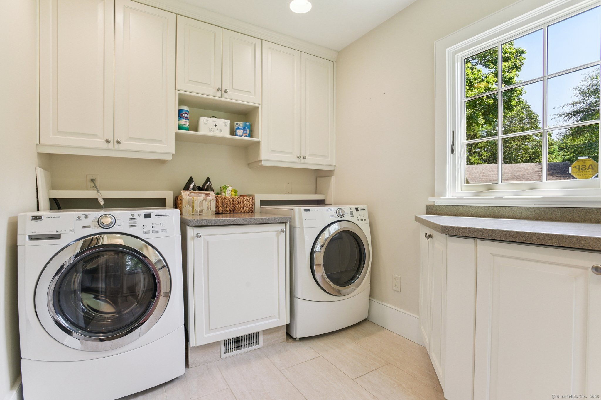 455 Stonington Road Stonington, CT 06378 - Photo 16 of 39 a utility room with sink dryer and washer