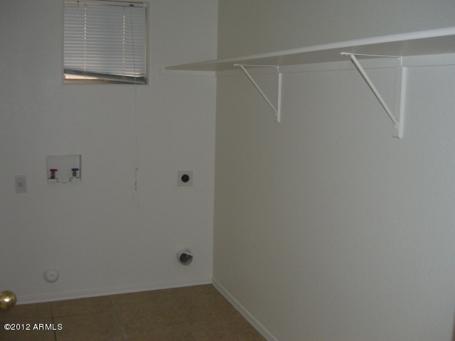 10422 East Bonnell Street Apache Junction, AZ 85120 - Photo 9 of 15 a view of small space
