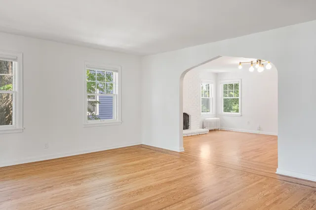 $3,700 | 1621 West 25th Street, Unit 2, Minneapolis, MN 55405