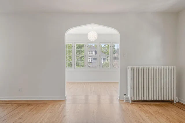 $3,700 | 1621 West 25th Street, Unit 2, Minneapolis, MN 55405