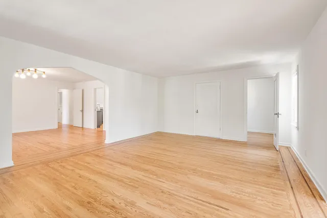 $3,700 | 1621 West 25th Street, Unit 2, Minneapolis, MN 55405