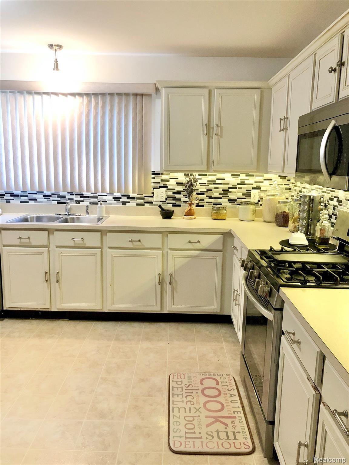 37349 Ryan Road Sterling Heights, MI 48310 - Photo 21 of 41 IMG_2674.JPEG