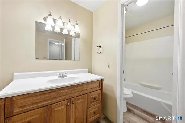 $150,000 | 107 Woodland Drive, Unit B, Montville, CT 06382