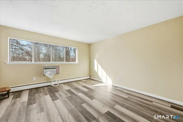 $150,000 | 107 Woodland Drive, Unit B, Montville, CT 06382