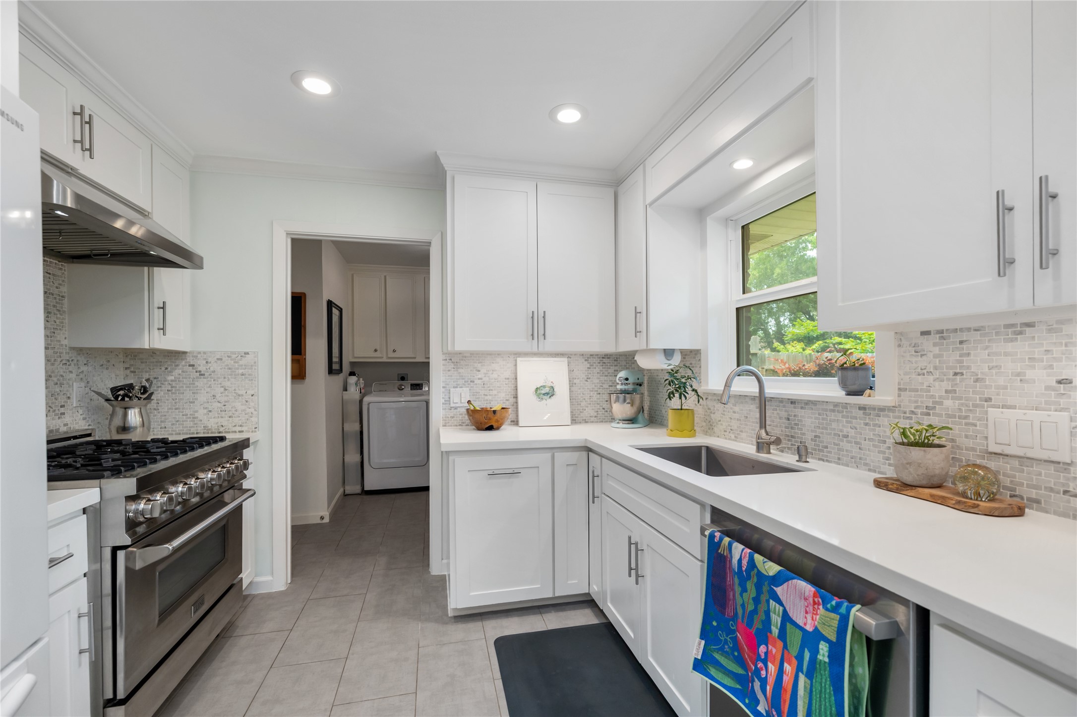 5222 Spellman Road Houston, TX 77035 - Photo 8 of 26