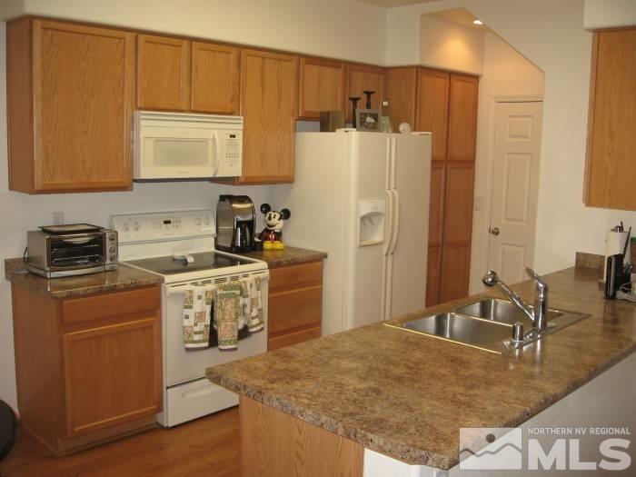 9254 Running Dog Circle Reno, NV 89506 - Photo 6 of 15 Photo 6