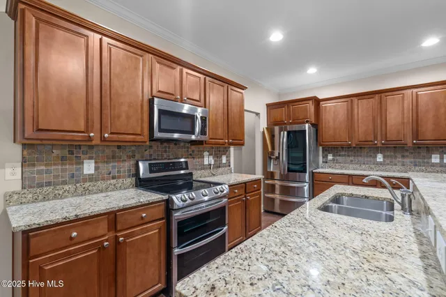 $2,400 | 367 Kerr Lake Road, Aberdeen, NC 28315