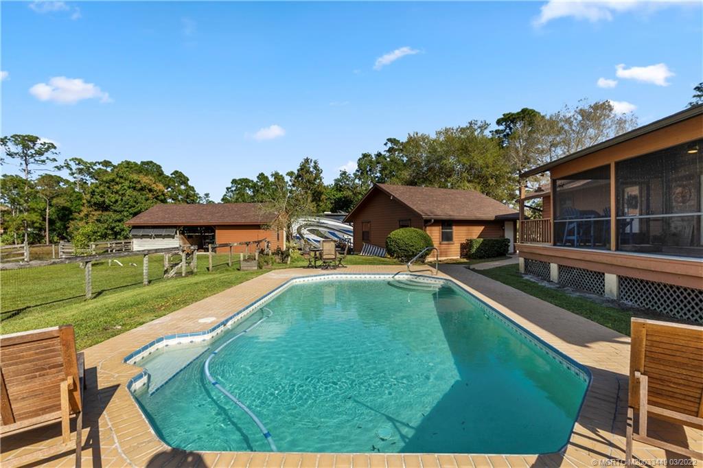 10943 Southwest Hawkview Circle Stuart, FL 34997 - Photo 30 of 47 Gallery Image 30
