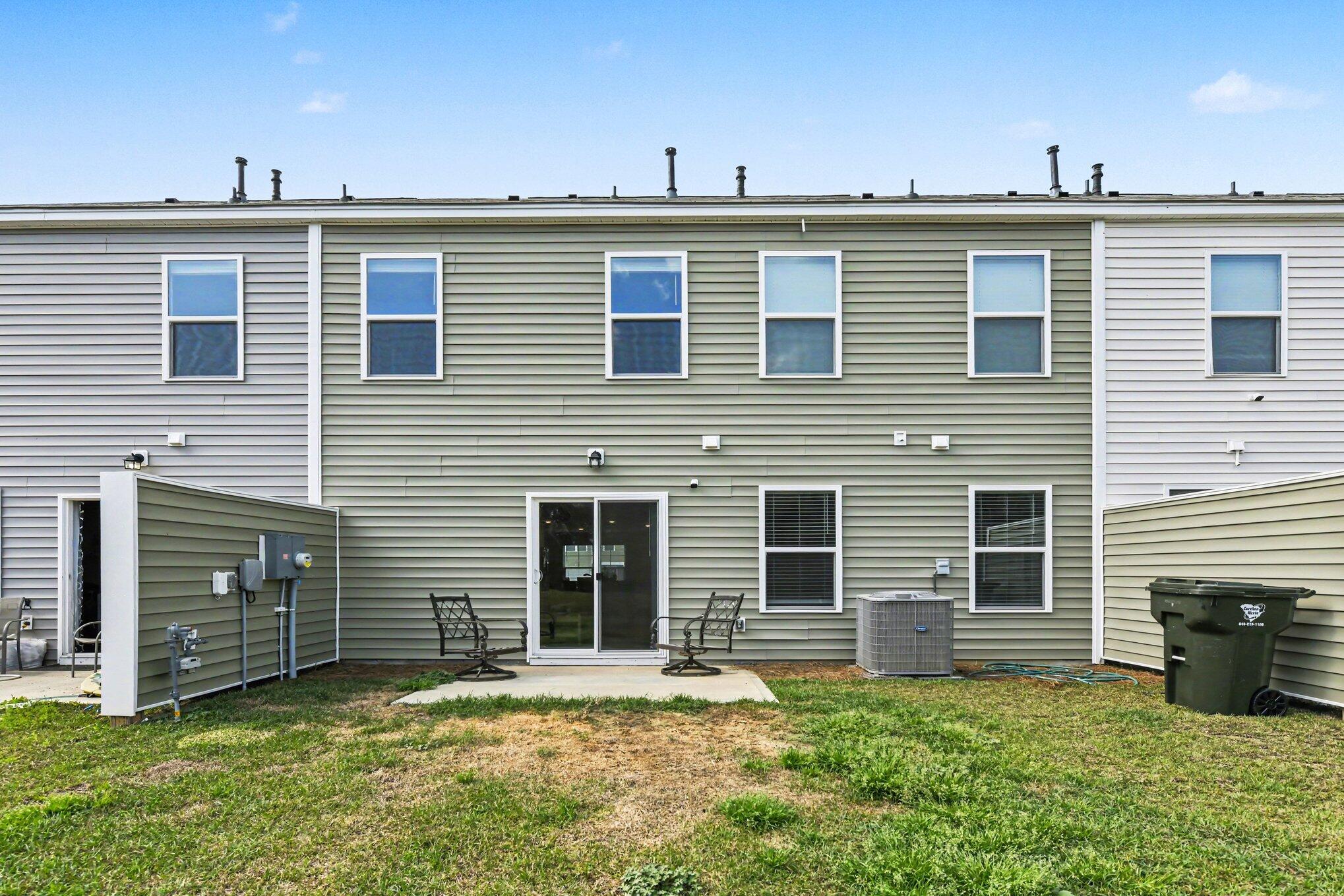 255 Ivory Shadow Road Summerville, SC 29486 - Photo 33 of 39 033_file_1762