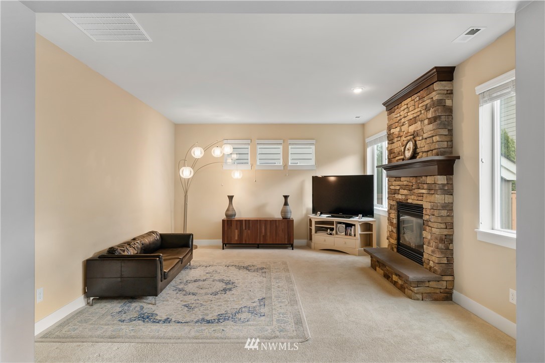18531 40th Avenue Southeast Bothell, WA 98012 - Photo 14 of 38 Gallery Image 14