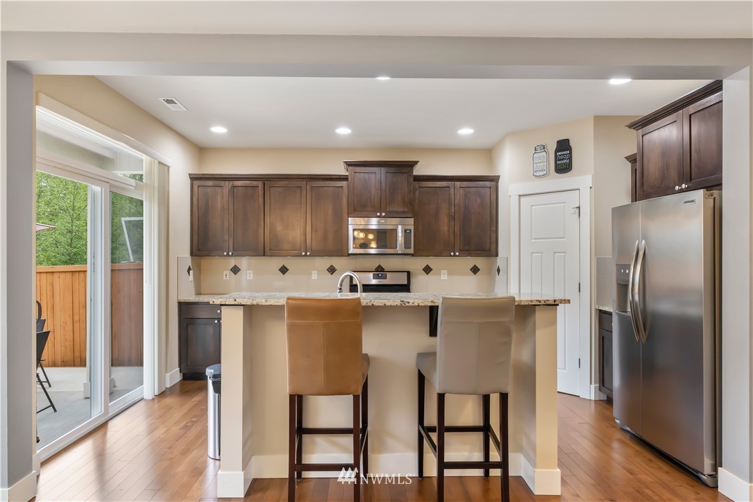 18531 40th Avenue Southeast Bothell, WA 98012 - Photo 5 of 38 Gallery Image 5